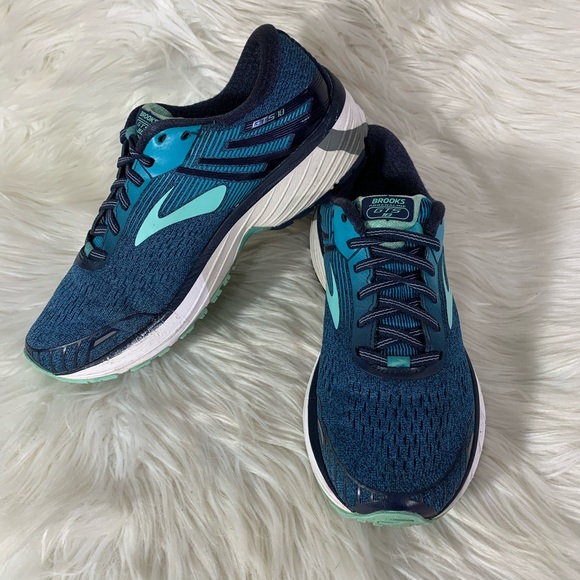 brooks adrenaline womens size 9